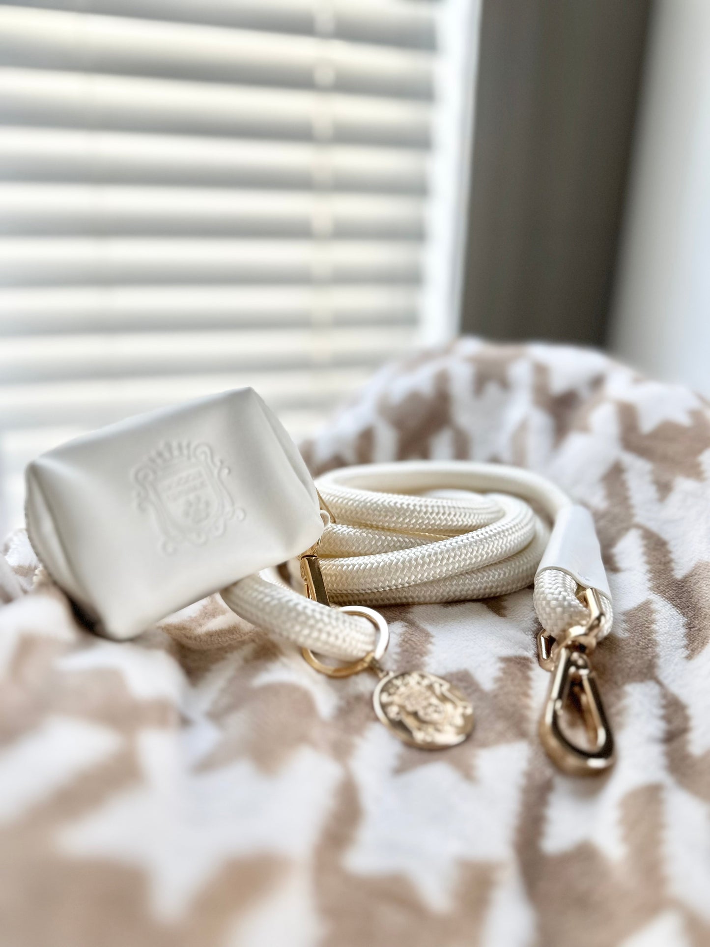 The Classic Leash - Ricotta