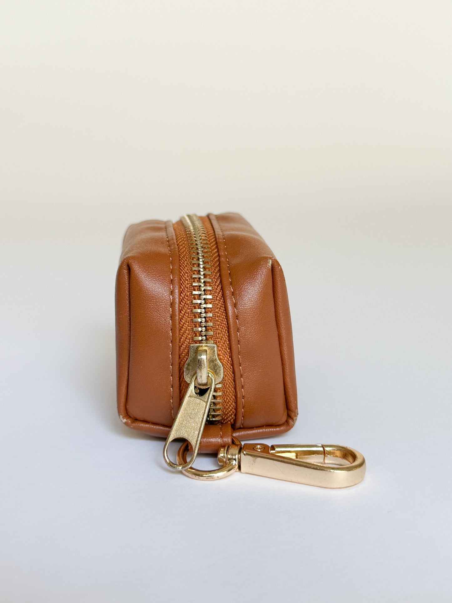 The Classic Waste Bag Holder - Saddle